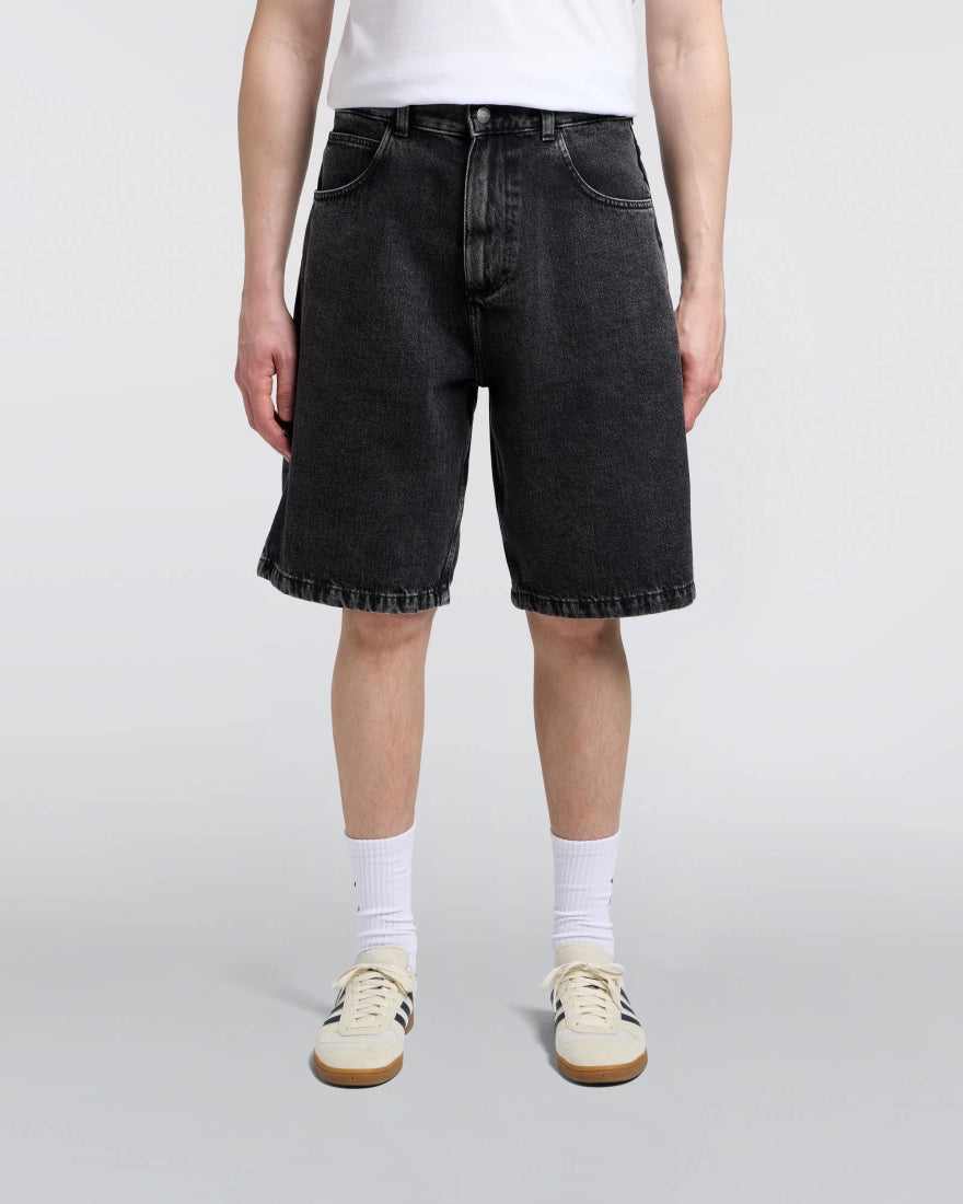 Worker Short Black Matt Wash